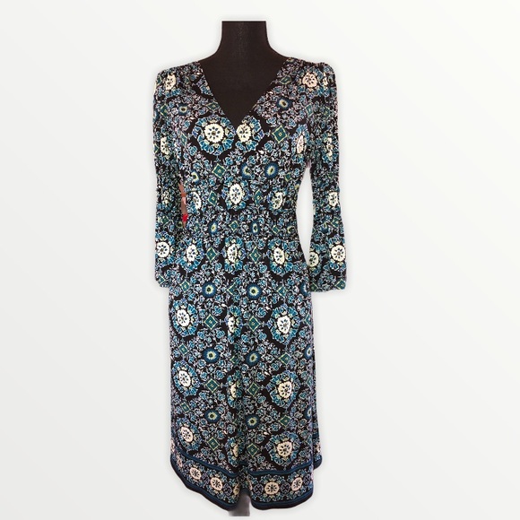 Max Edition Dresses & Skirts - Max Edition Bell Sleeve Dress